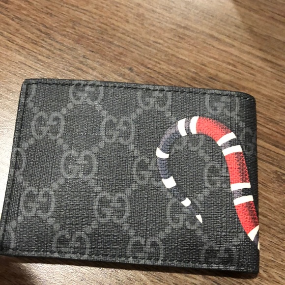 Gucci Wallet - Picture 2 of 4